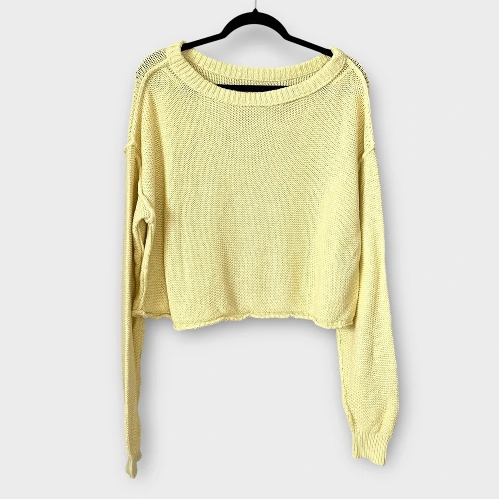 FREE PEOPLE butter yellow boxy oversized beachy sweater size medium slouchy knit - Picture 2 of 8